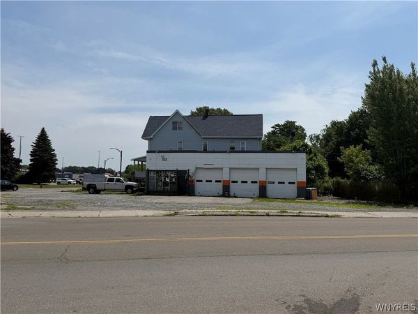 1423 S Park Avenue, Buffalo, NY 14220