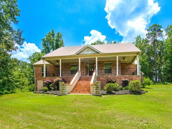 1610 Vanderbuilt Circle, Benton, AR 72015