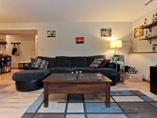 1705 Lynncrest Dr, Coralville, IA 52241