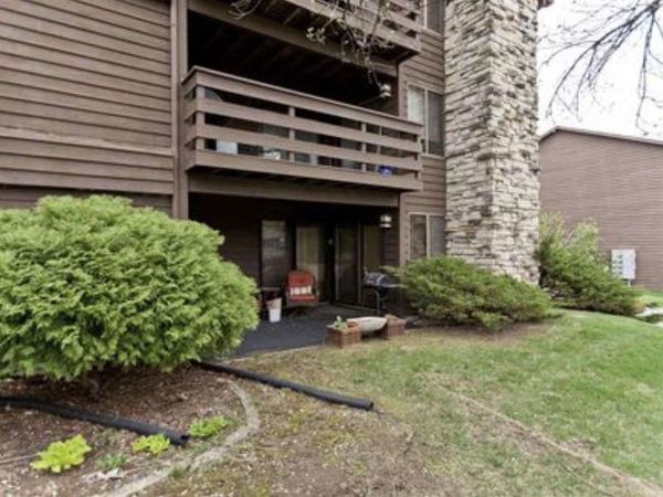 1705 Lynncrest Dr, Coralville, IA 52241