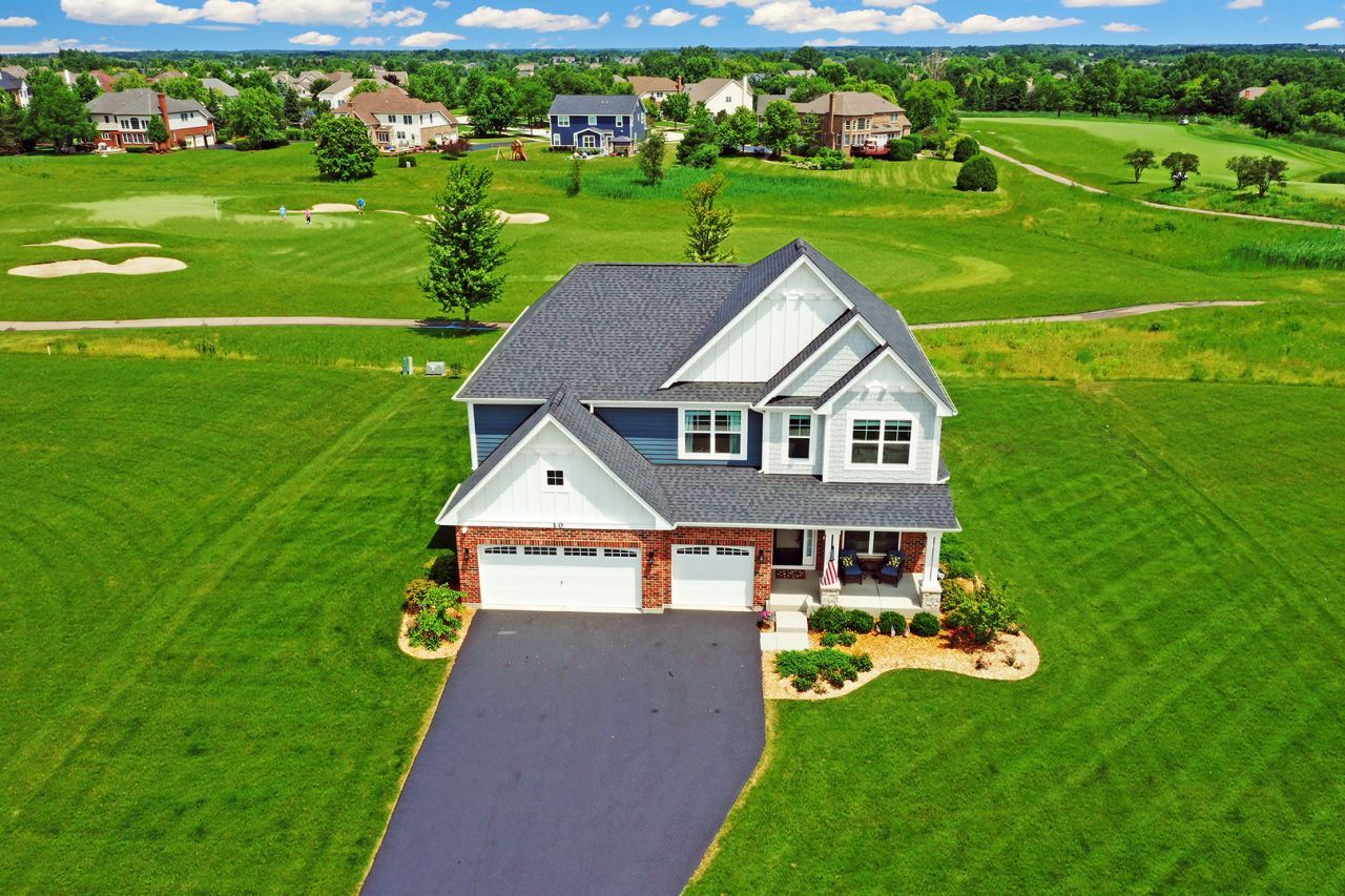 10 Crystal Downs Drive , Hawthorn Woods, IL 60047