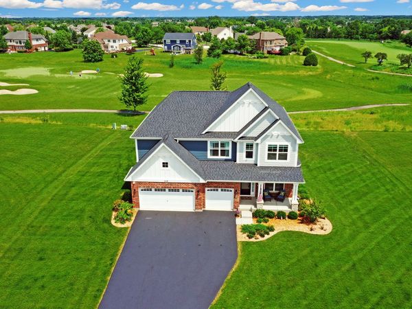 10 Crystal Downs Drive , Hawthorn Woods, IL 60047