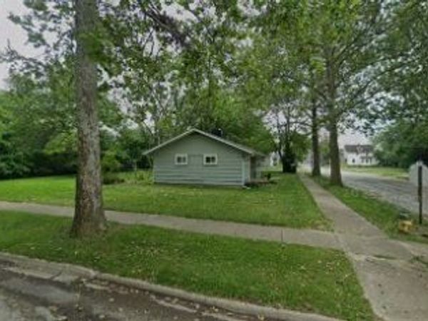1312 E Chestnut Street , Kankakee, IL 60901