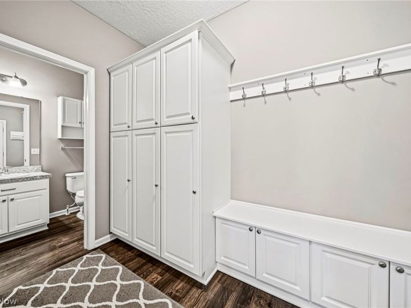 12169 Edgehill Oval, Strongsville, OH 44149 Photo 11