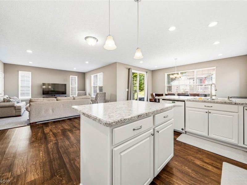 12169 Edgehill Oval, Strongsville, OH 44149 Photo 13