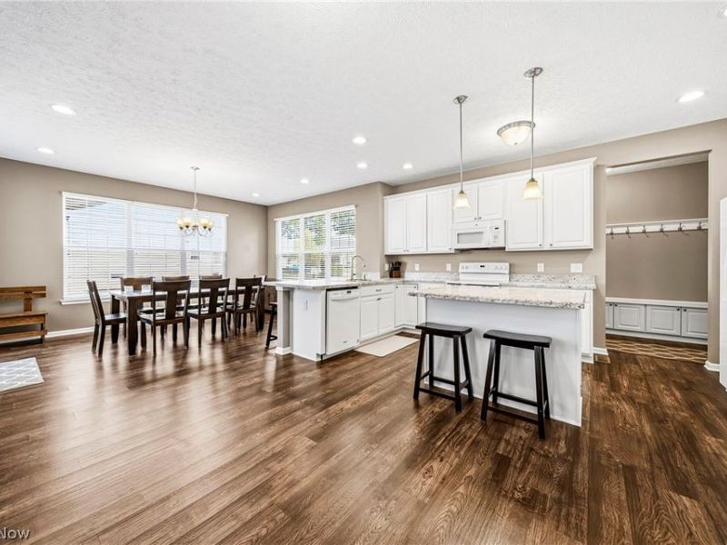 12169 Edgehill Oval, Strongsville, OH 44149 Photo 14