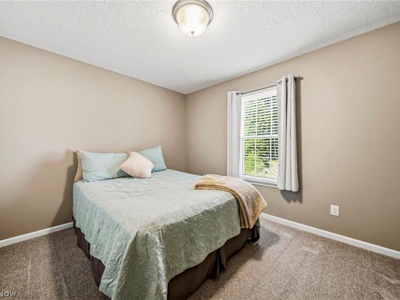 12169 Edgehill Oval, Strongsville, OH 44149 Photo 19