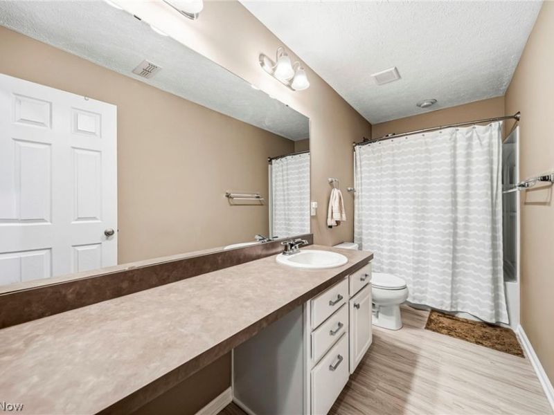 12169 Edgehill Oval, Strongsville, OH 44149 Photo 21