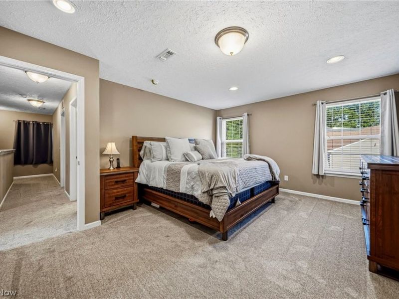 12169 Edgehill Oval, Strongsville, OH 44149 Photo 25