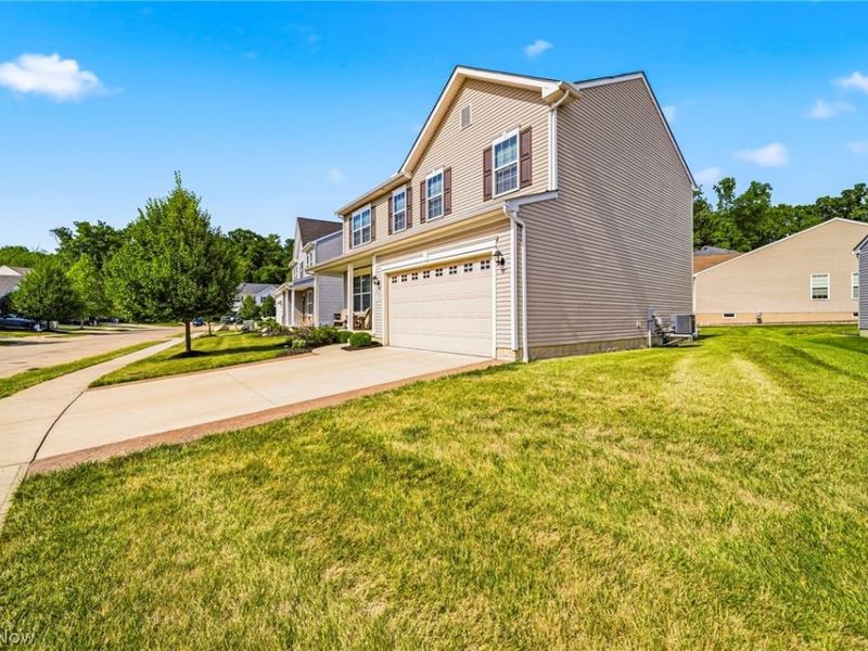 12169 Edgehill Oval, Strongsville, OH 44149 Photo 5