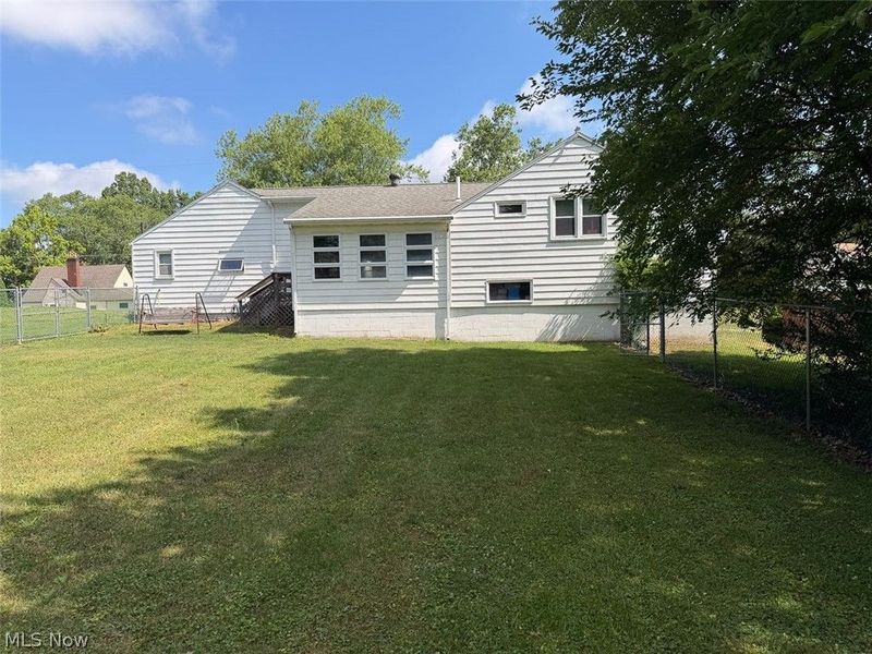 3815 Hazelbrook Street SW, Massillon, OH 44646 Photo 2