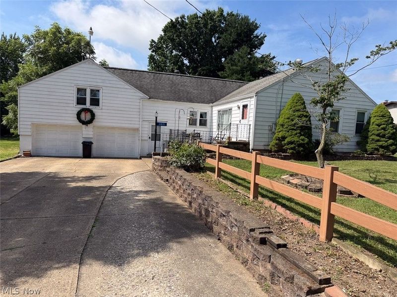 3815 Hazelbrook Street SW, Massillon, OH 44646 Photo 4
