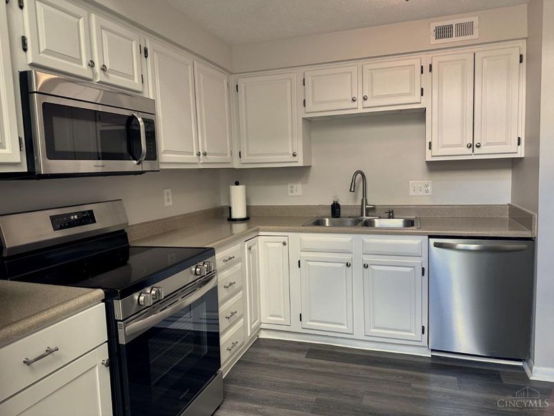 5072 Lord Alfred Court, Sharonville, OH 45241 Photo 11