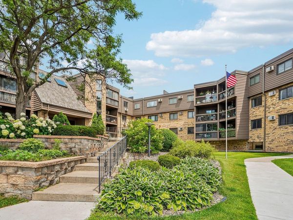 999 41st Avenue NE, Unit 302, Columbia Heights, MN 55421