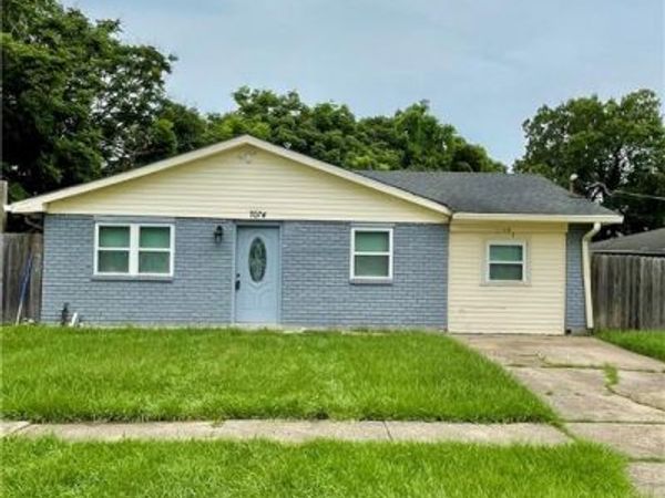 7074 TULLIS Drive , New Orleans, LA 70131