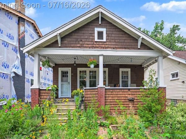 440 W Saratoga Street , Ferndale, MI 48220