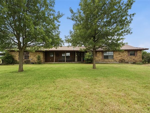 1594 Lcr 312, Mart, TX 76664