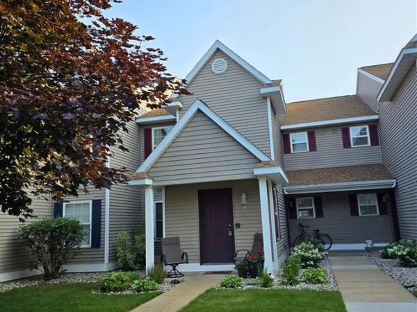 13585 Stover Court, Unit 8, Charlevoix, MI 49720