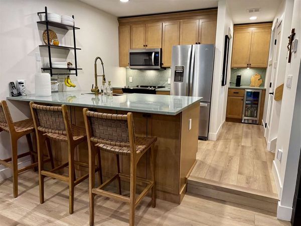 214 E Harbor Drive, Unit 25, Harbor Springs, MI 49740