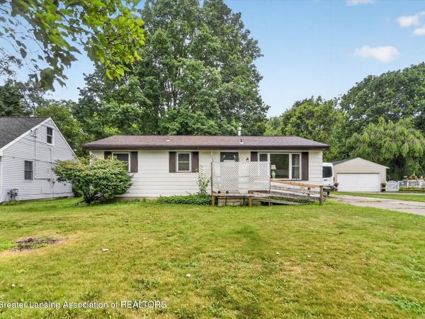 524 Dadson Drive, Lansing, MI 48911