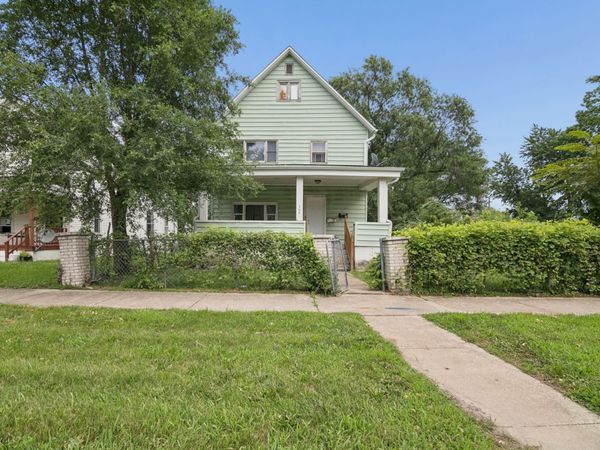 768 N Indiana Avenue , Kankakee, IL 60901