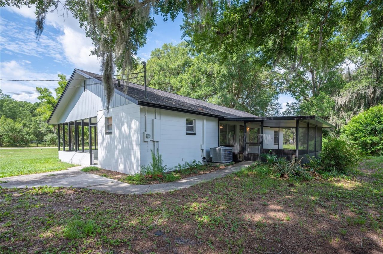 2008 Old Dixie Highway, Auburndale, FL 33823 Photo