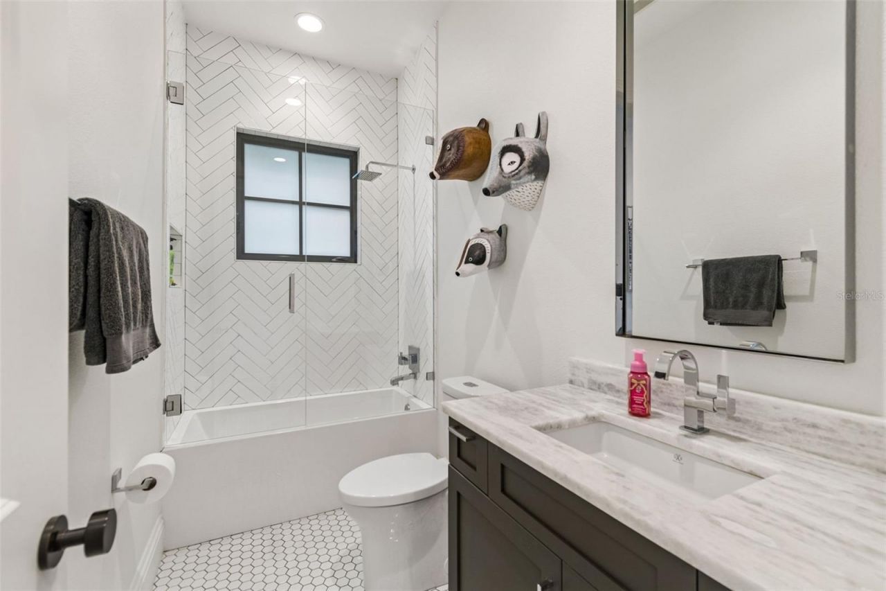 5811 Mariner Street, Tampa, FL 33609 Photo