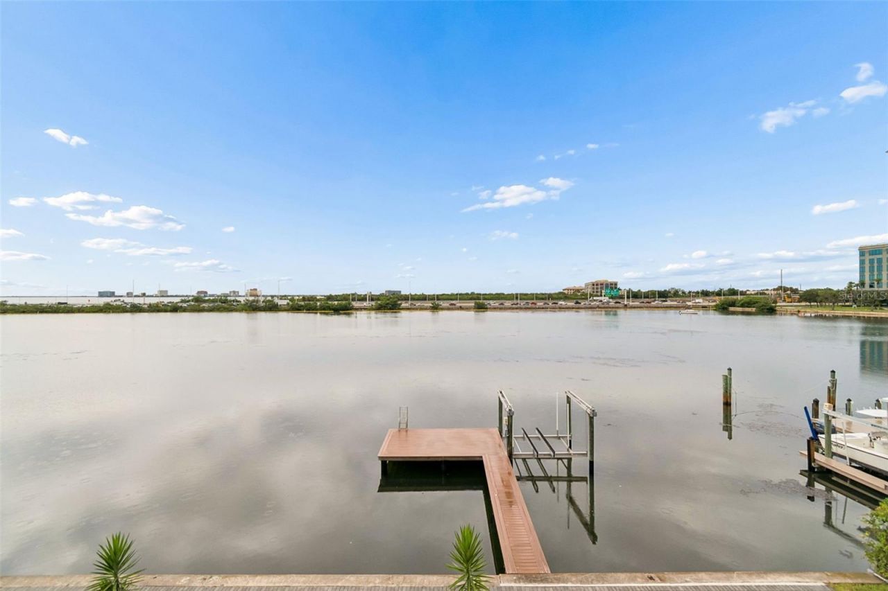 5811 Mariner Street, Tampa, FL 33609 Photo