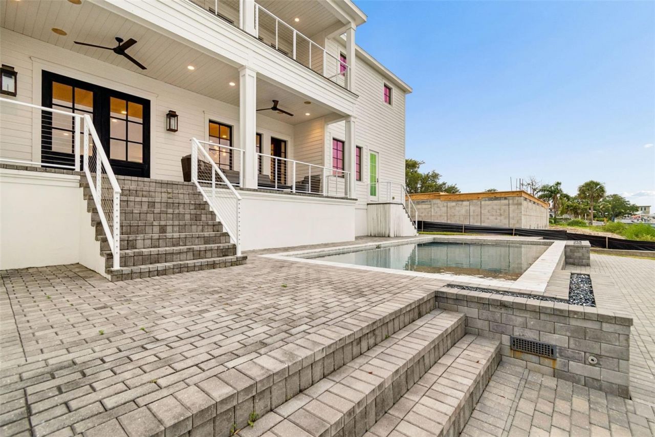 5811 Mariner Street, Tampa, FL 33609 Photo