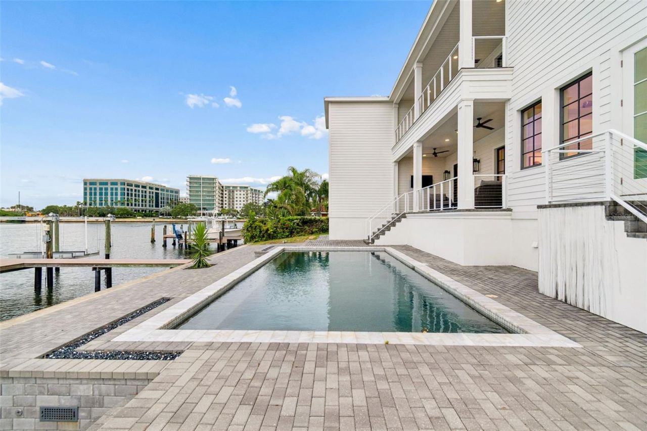 5811 Mariner Street, Tampa, FL 33609 Photo