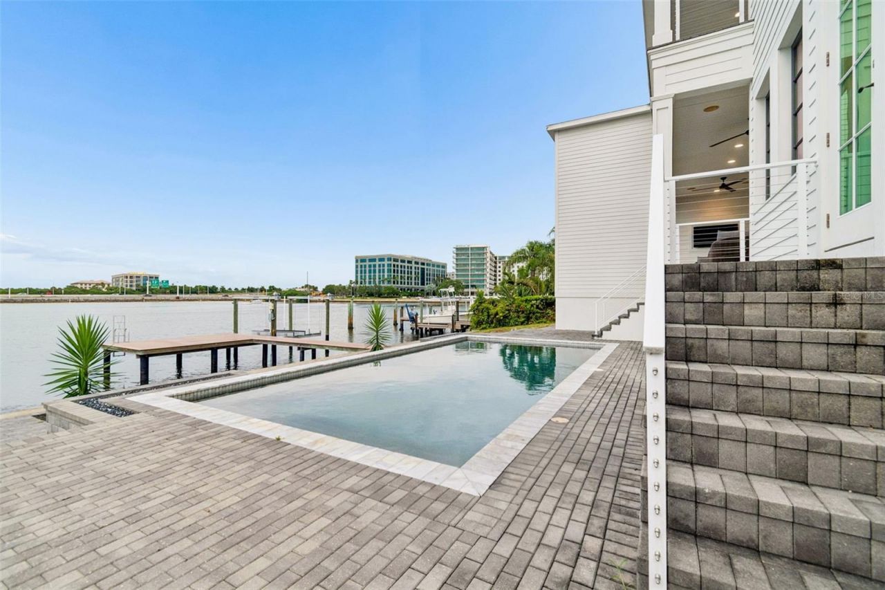 5811 Mariner Street, Tampa, FL 33609 Photo
