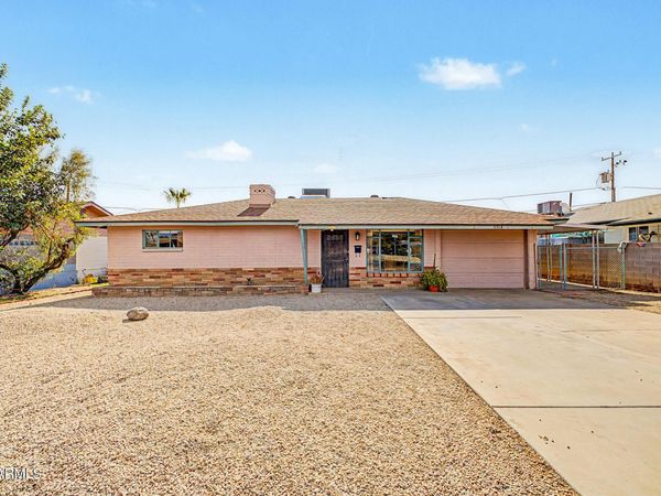 8514 N 8TH Street, Phoenix, AZ 85020