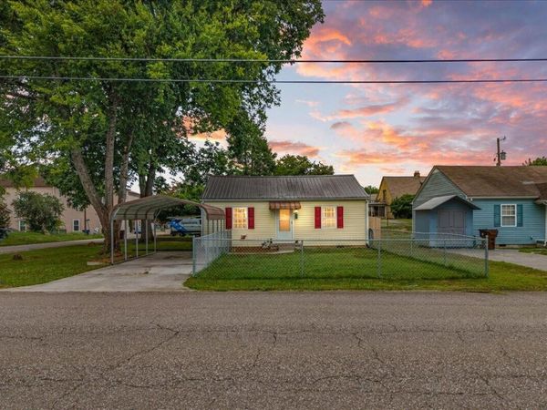 569 Monroe Street , Madisonville, TN 37354