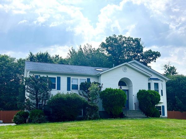 3 Aron Court, Spring Valley, NY 10977