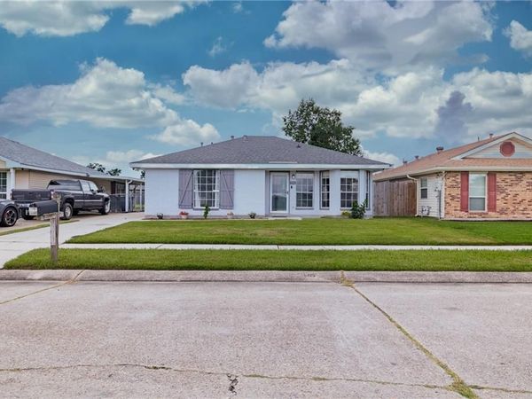 2712 BAYOU TECHE Drive, Marrero, LA 70072