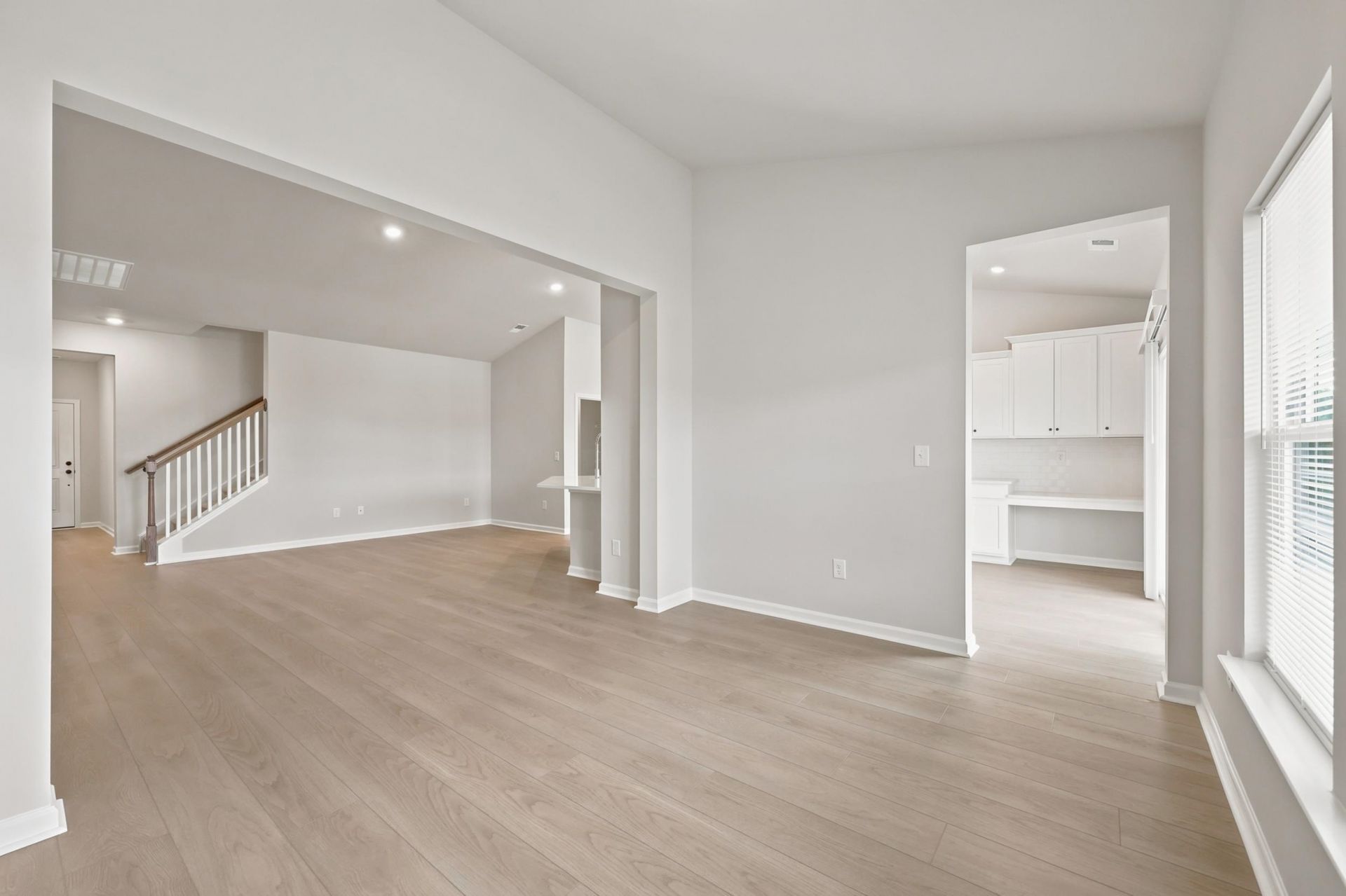 334 Kindred Spirit Dr  Photo 16