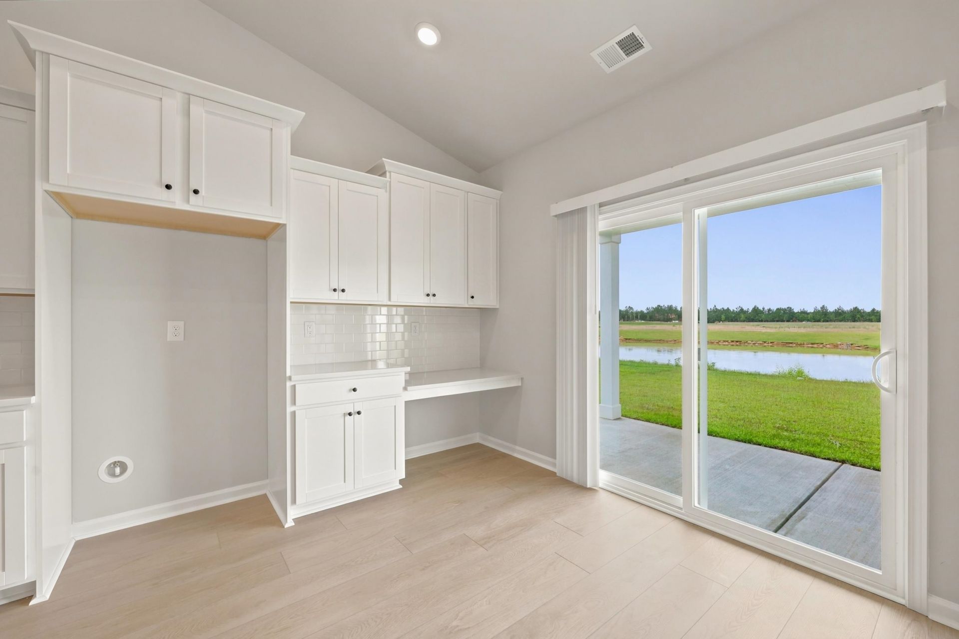 334 Kindred Spirit Dr  Photo 25