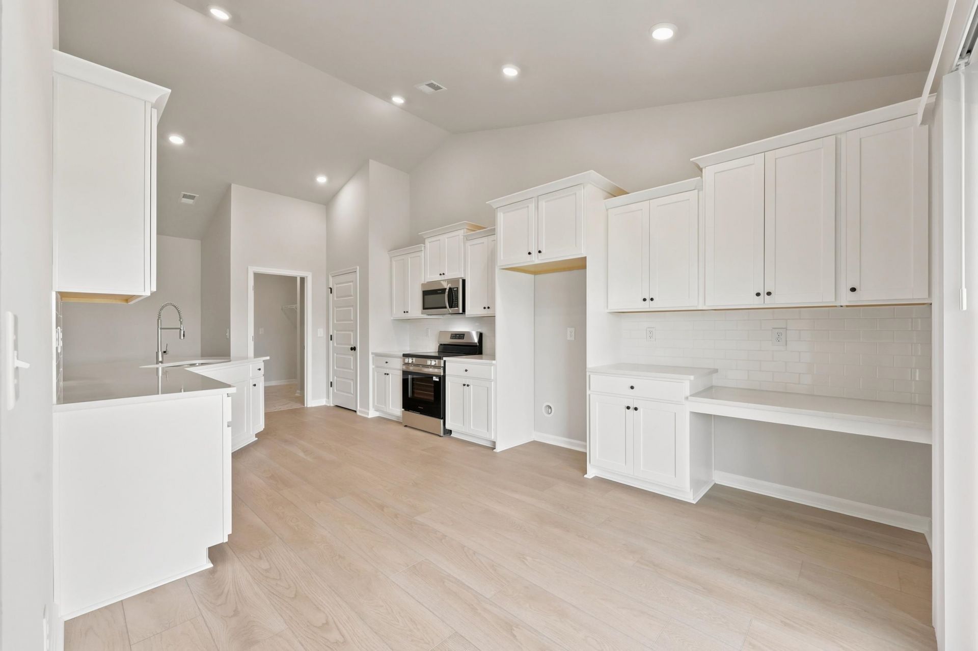 334 Kindred Spirit Dr  Photo 26