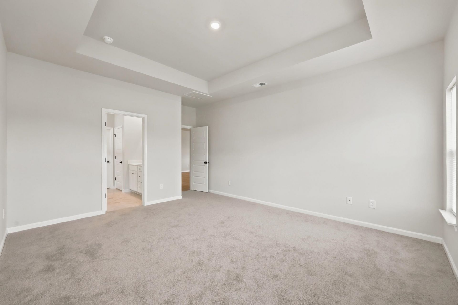 334 Kindred Spirit Dr  Photo 28