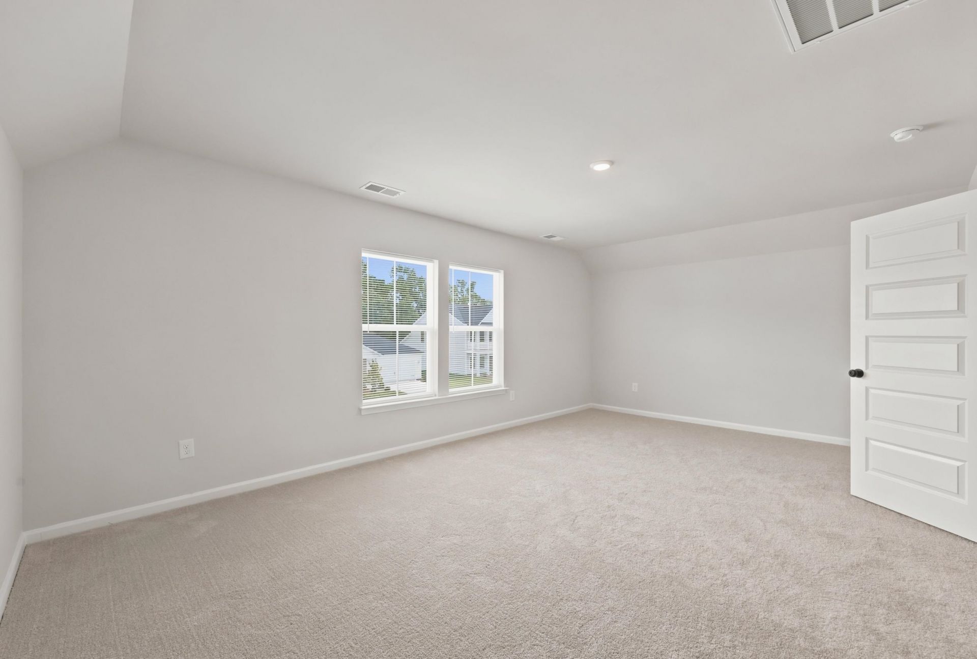 334 Kindred Spirit Dr  Photo 38