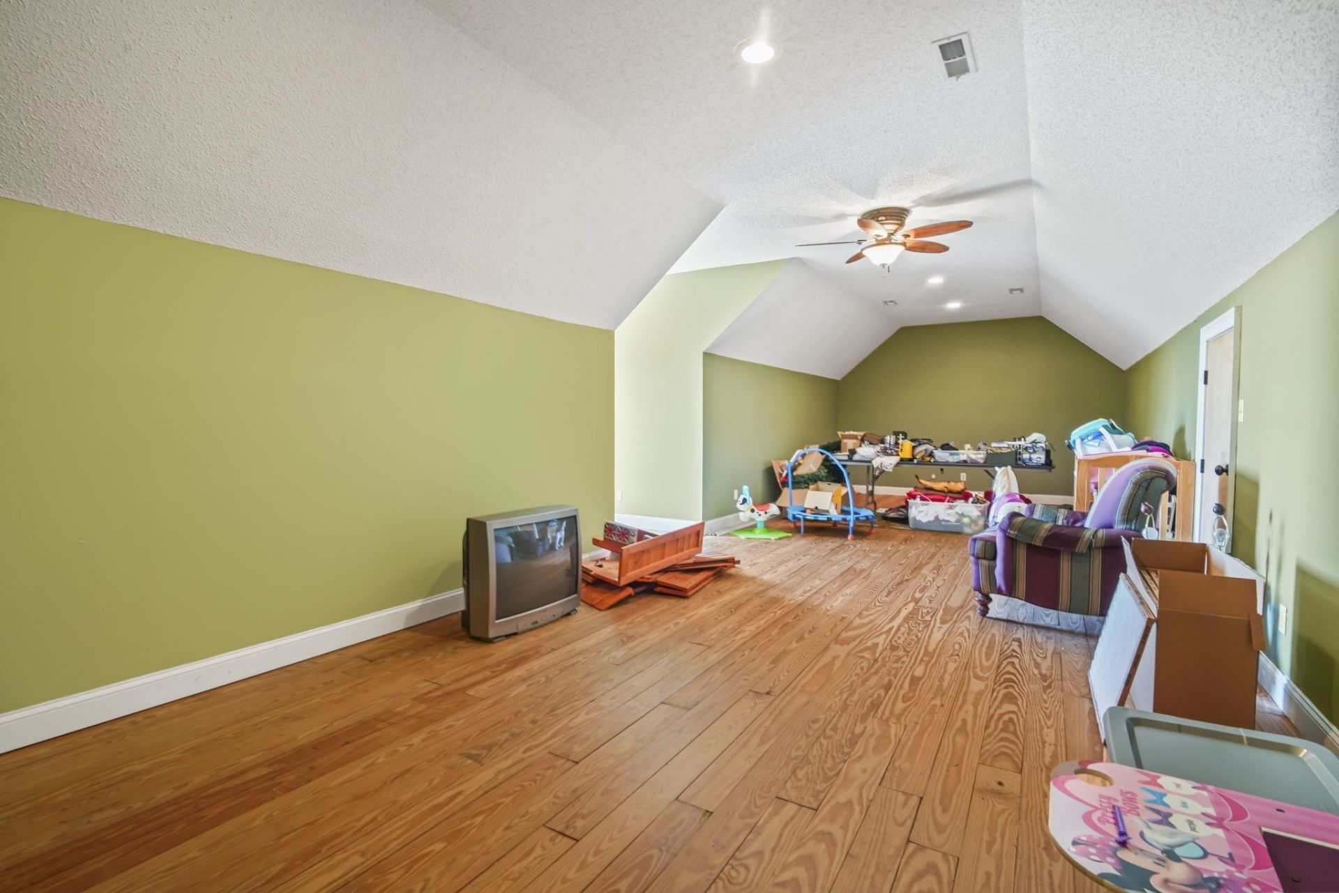 2892 Burroughs Rd.  Photo 33
