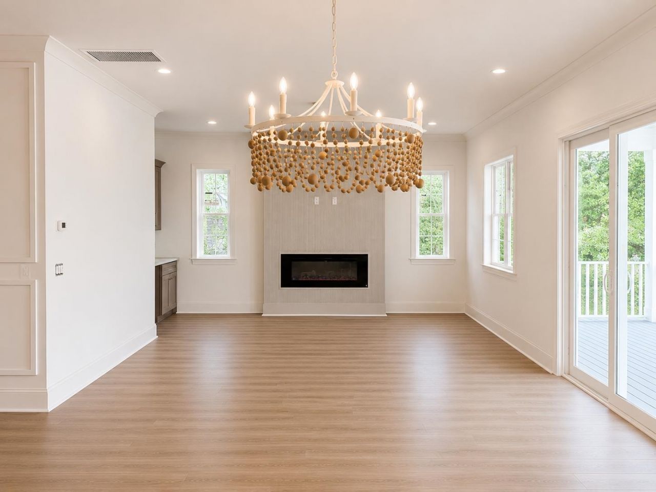 428 Vista Dr. Photo 6