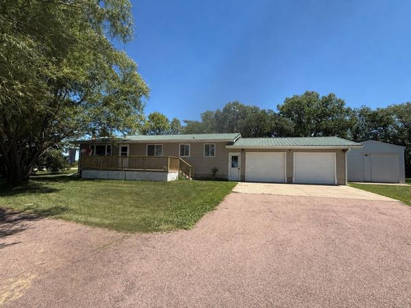  24900 SD Hwy 25, Spencer, SD 57374