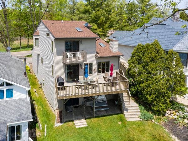15525 M-43, Hickory Corners, MI 49060
