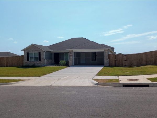6604 SW Devotion , Bentonville, AR 72712
