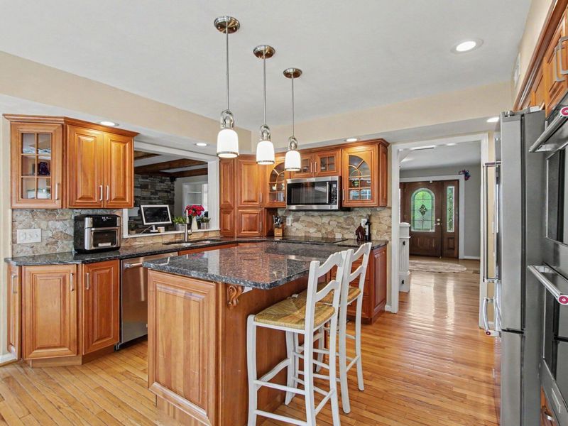 1070 Tudor Lane, Florence, KY 41042 Photo 5