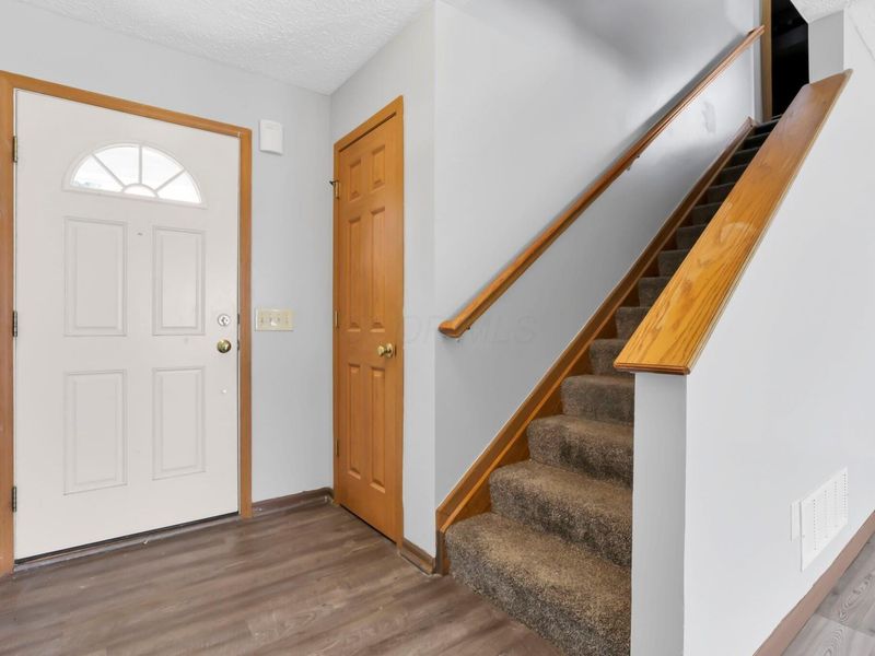 3667 Parker Knoll Lane , Columbus, OH 43219 Photo 10