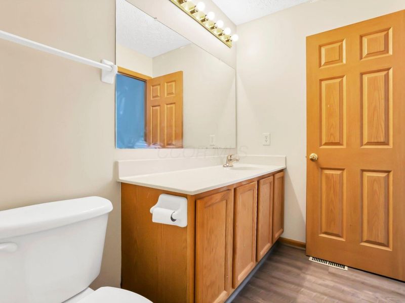 3667 Parker Knoll Lane , Columbus, OH 43219 Photo 23