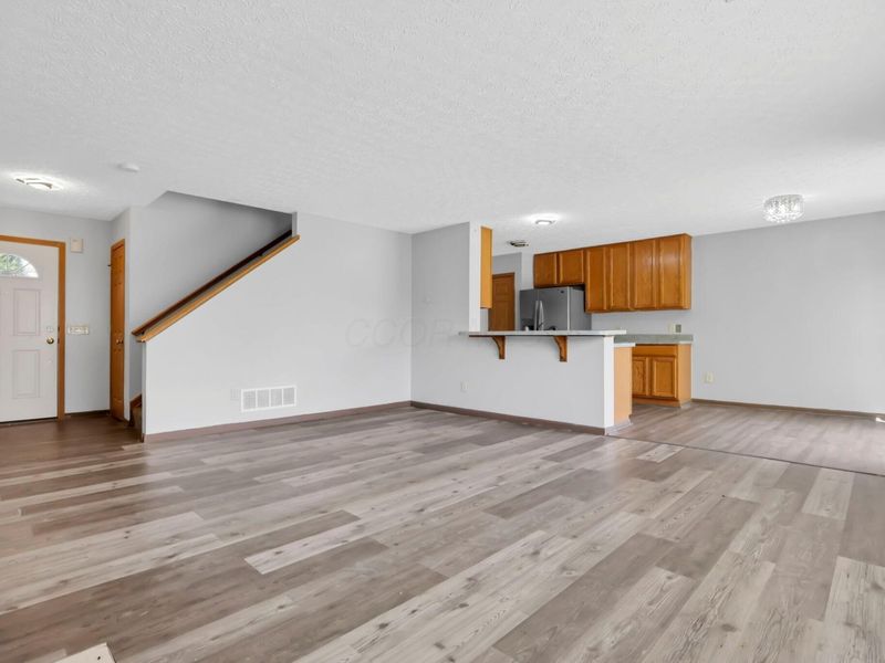 3667 Parker Knoll Lane , Columbus, OH 43219 Photo 6