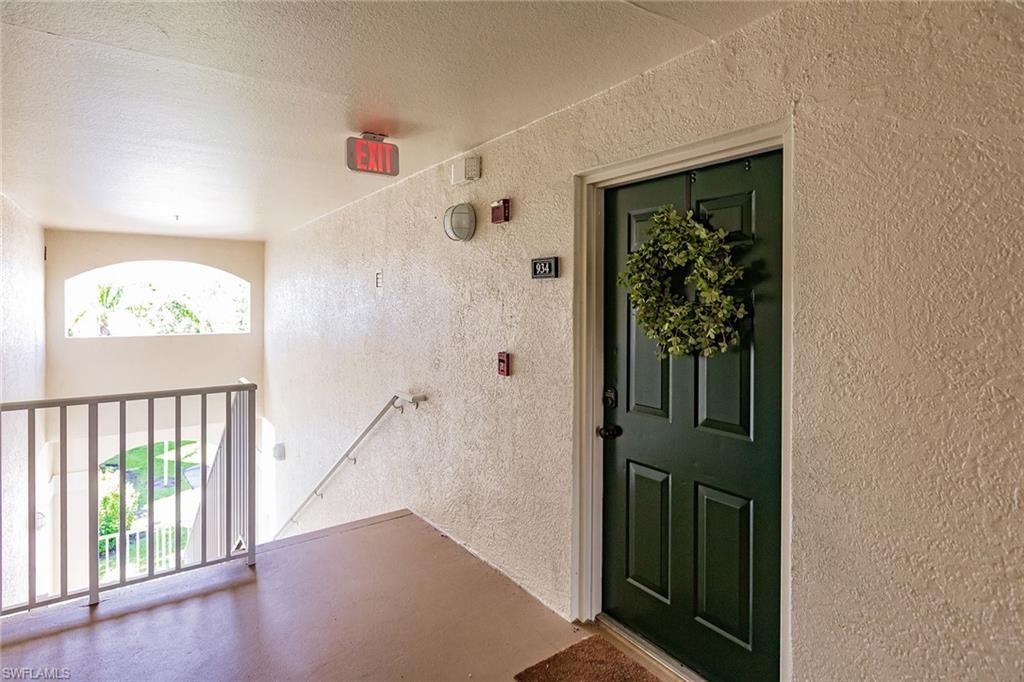 4620 Saint Croix Ln , Unit 934, Naples, FL 34109 Photo